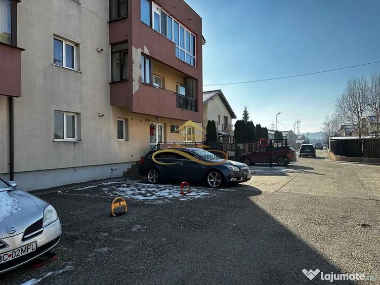 Spațiu comercial, de 55 mp, în Calea Moinești