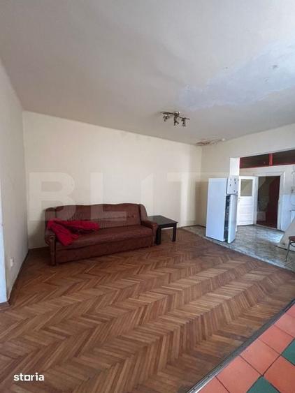 Casă cu 2 camere cu Teren 200 Mp în Central