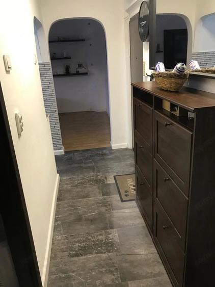 Garsonieră decomandată în Calea București