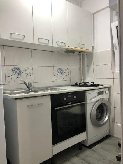 Garsonieră semidecomandată, mobilată în Titan