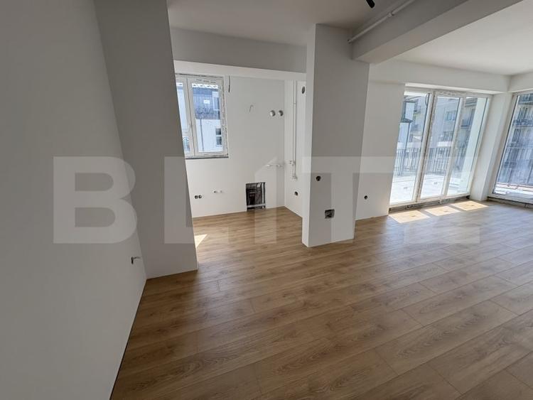 Apartament cu 2 camere semidecomandat în Grigorescu