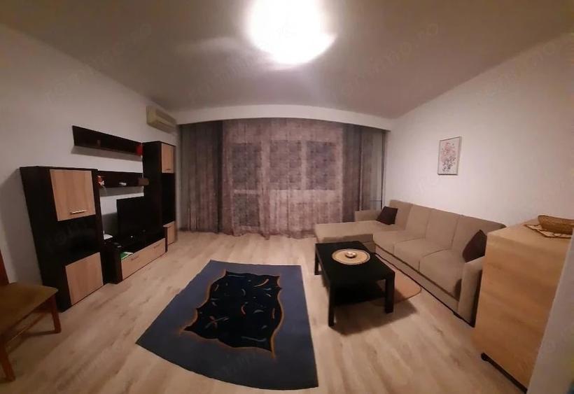 Apartament cu 3 camere decomandat, mobilat în Victoriei