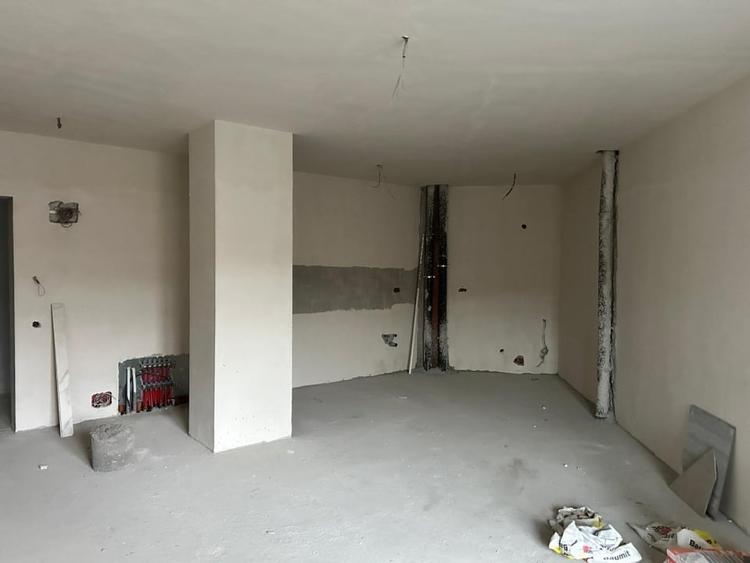 Apartament cu 2 camere semidecomandat în Florești — fotografia 3