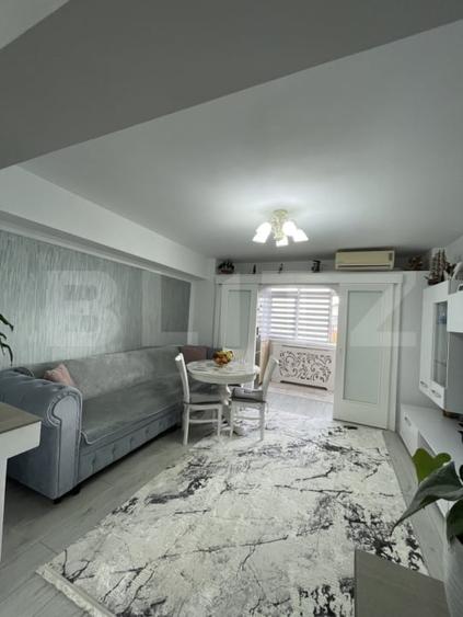 Apartament cu 3 camere semidecomandat, mobilat în Burdujeni