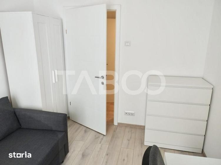 Apartament cu 3 camere decomandat în Plopilor