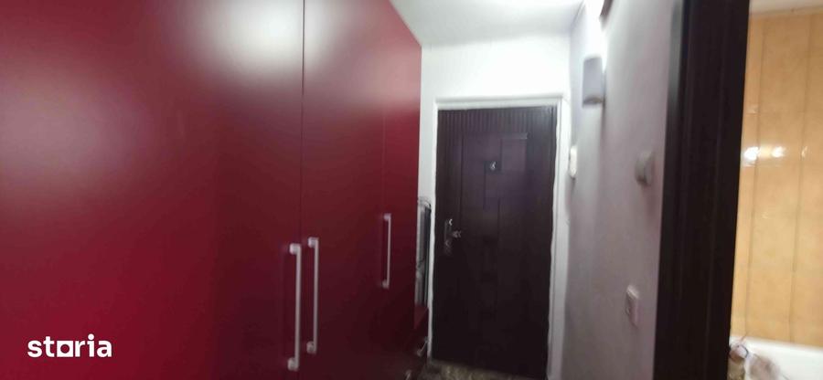 Garsonieră în Craiovița Nouă