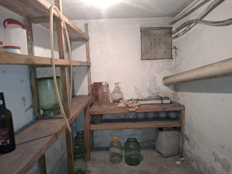 Casă individuală cu 6 camere cu Canalizare în P-ța Alba Iulia