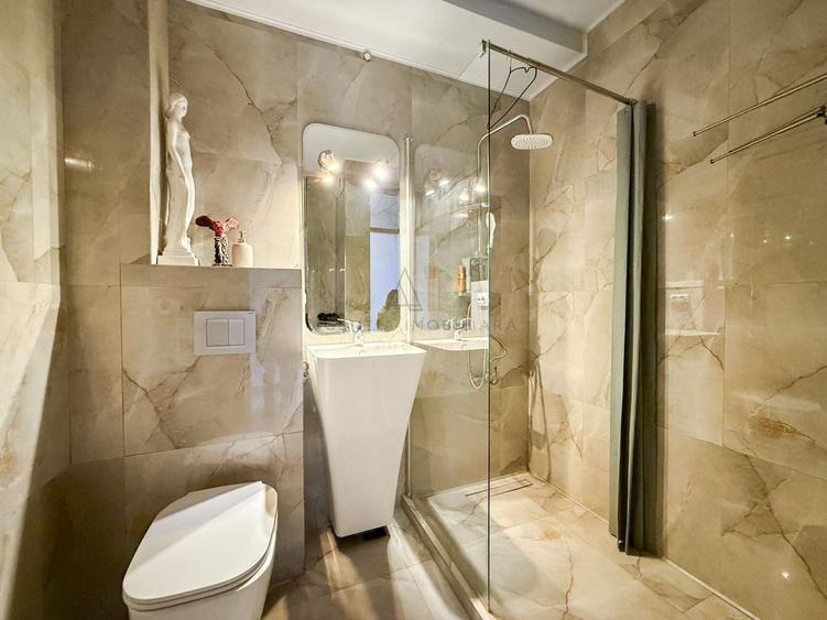 Apartament cu 2 camere decomandat în Arcul de Triumf