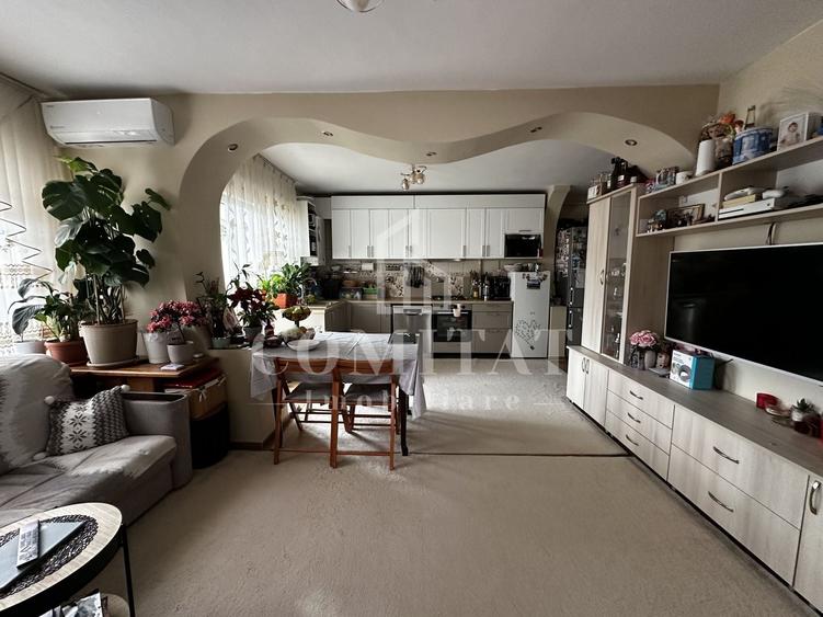 Apartament cu 3 camere semidecomandat, mobilat în Florești — fotografia 3