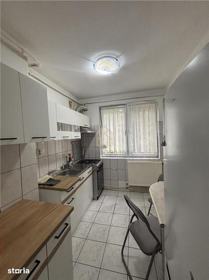 Apartament cu 3 camere în Republicii