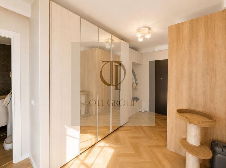 Apartament cu 2 camere semidecomandat în Sopor