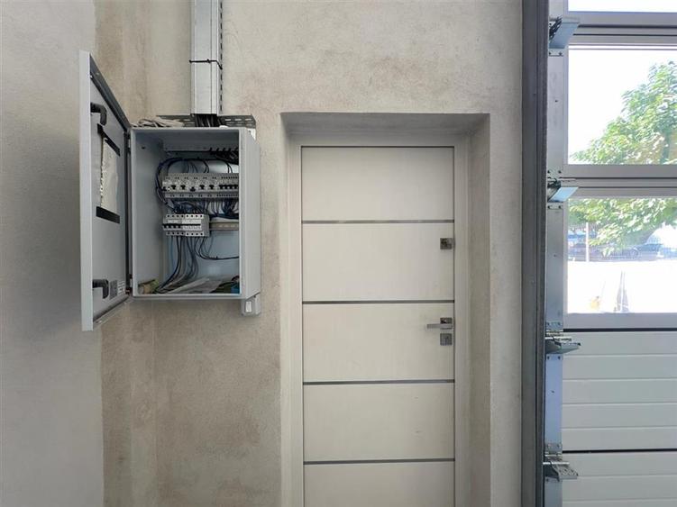Spațiu industrial, de 334 mp, în Exterior Vest