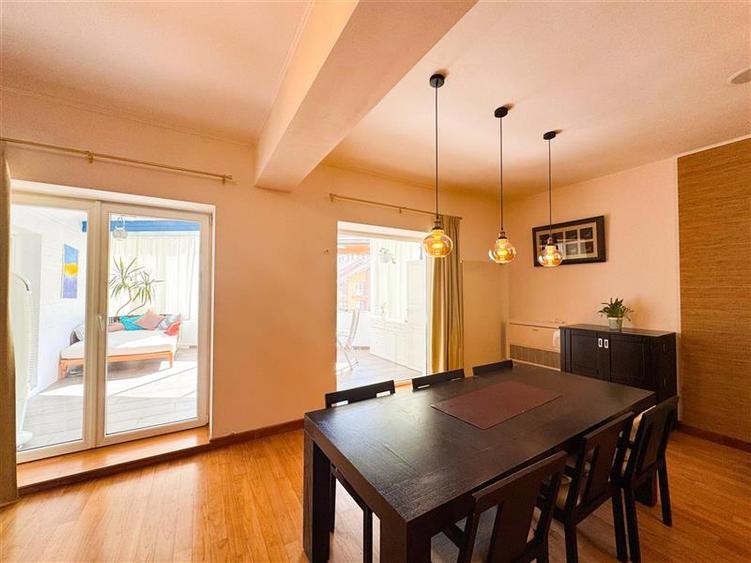 Apartament cu 4 camere decomandat, mobilat în Herăstrău