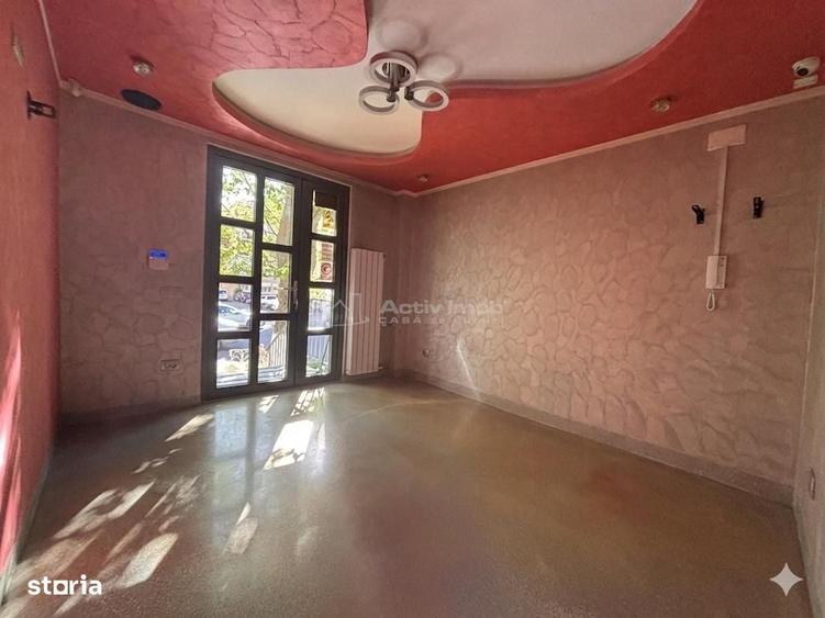 Apartament cu 4 camere în Central