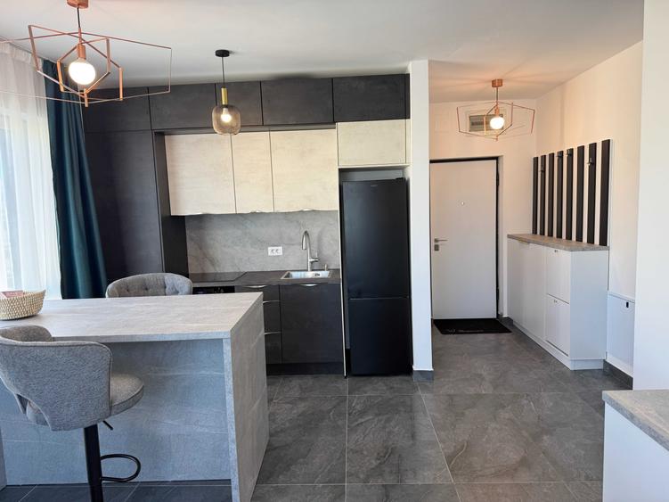 Apartament cu 2 camere decomandat în Central