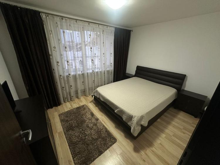 Apartament 3 camere, semidecomandat, 60 mp - Centru! - 2