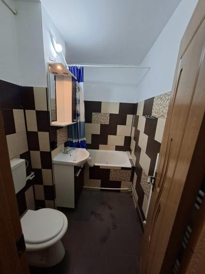 Apartament cu 2 camere decomandat în Sud