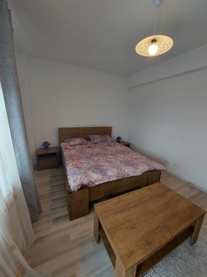 Apartament cu 2 camere decomandat în Păcii