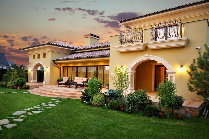 Casă individuală cu 5 camere cu Piscina în Tunari