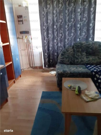 Garsonieră semidecomandată în Tractorul