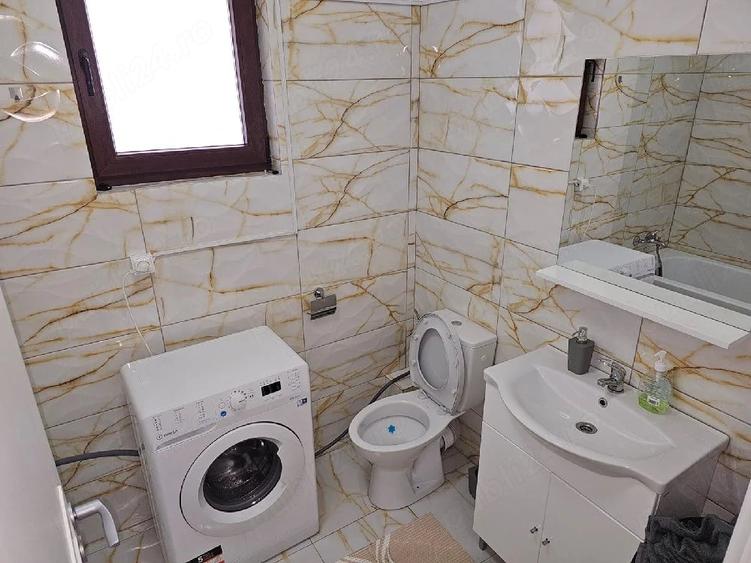 Garsonieră decomandată în Central