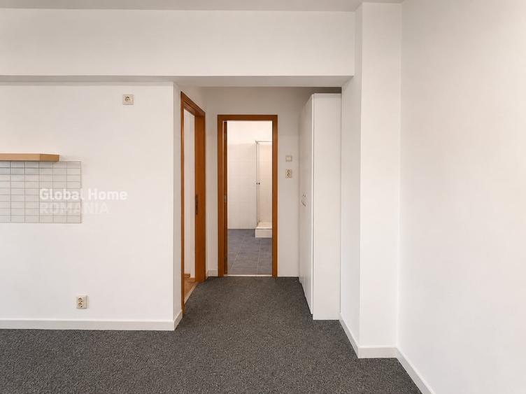 Apartament cu 2 camere semidecomandat în P-ța Victoriei