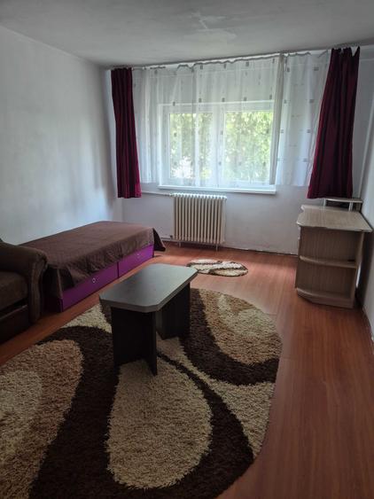Apartament cu 2 camere decomandat în Rogerius