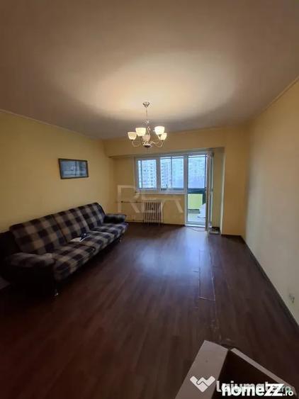 Apartament cu 3 camere decomandat în Lujerului