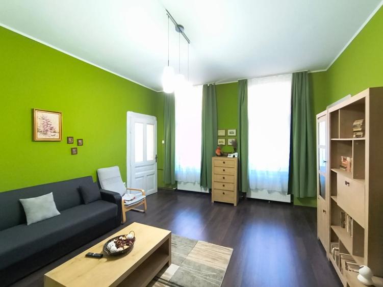 Apartament cu 2 camere semidecomandat în Central