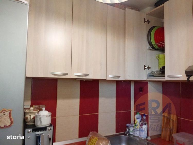 Garsonieră decomandată în Decebal