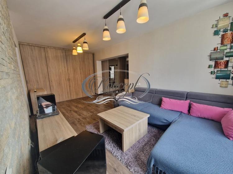 Apartament cu 3 camere semidecomandat, mobilat în Andrei Mureșanu