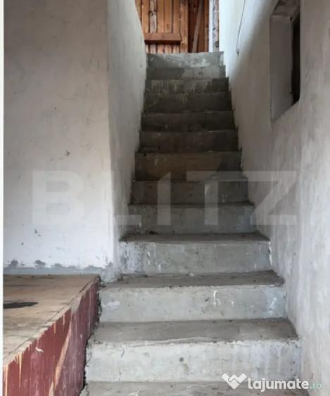Casă cu 3 camere cu Teren 1762 Mp în Nazna