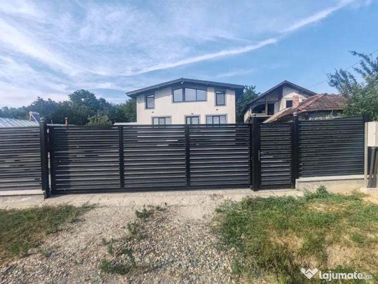 Spațiu comercial, de 386 mp, în Bălteni