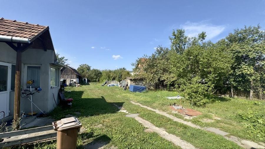 Casă cu 3 camere în Central