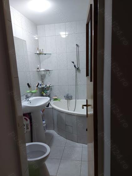 Apartament cu 2 camere decomandat în Lacul Morii