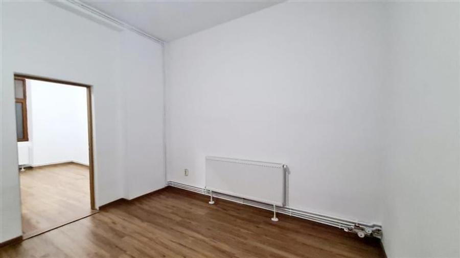 Birou, de 50 mp, în Fabric