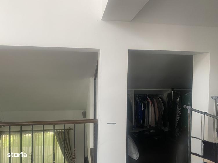 Casă cu 4 camere cu Teren 503 Mp în Șerbănești