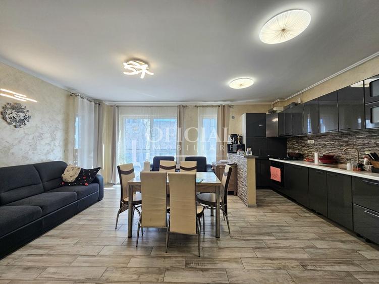 Apartament cu 4 camere semidecomandat, mobilat în Mănăștur