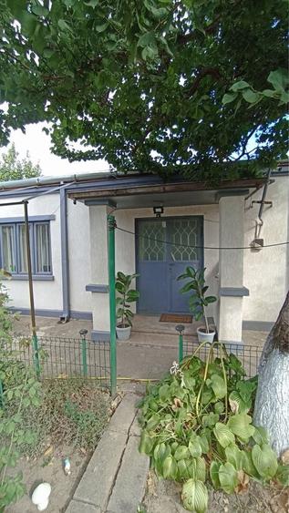 Casă cu 3 camere în Centură