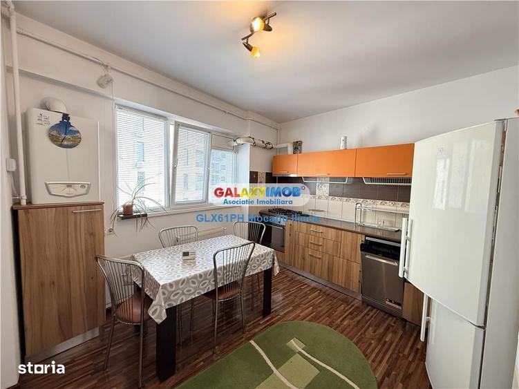 Apartament cu 3 camere, mobilat în 9 Mai