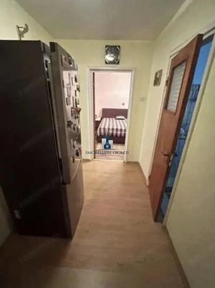 Apartament cu 3 camere decomandat în Giurgiului