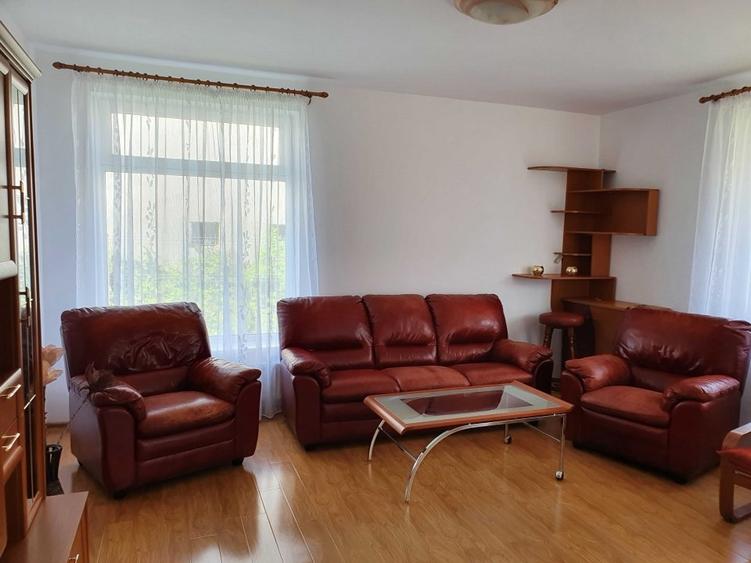 Casă individuală cu 5 camere cu Teren 447 Mp în Băneasa