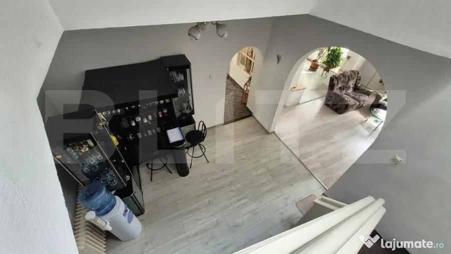 Casă cu 6 camere cu Teren 525 Mp în Cloșca