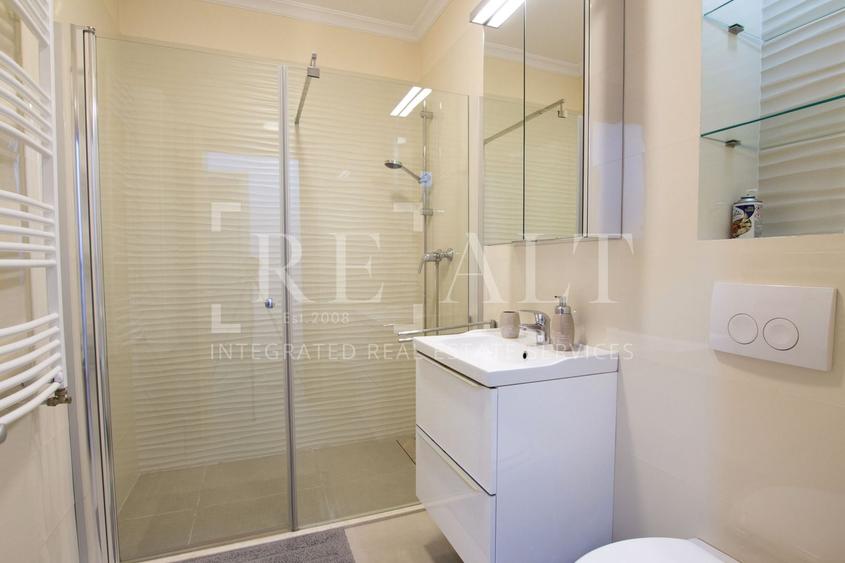 Apartament cu 4 camere decomandat, mobilat în Barbu Văcărescu