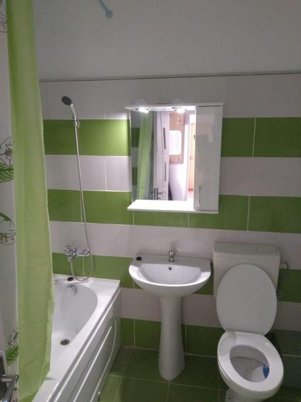 Garsonieră decomandată în Apărătorii Patriei