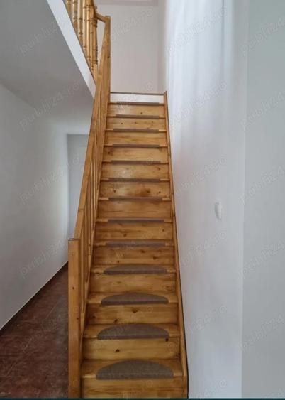 Casă cu 6 camere în Central