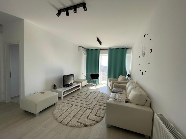 Apartament cu 3 camere decomandat, mobilat în Brâncoveanu