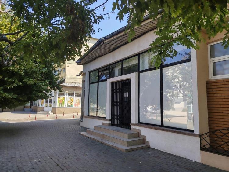Spațiu comercial, de 122 mp, în Ultracentral