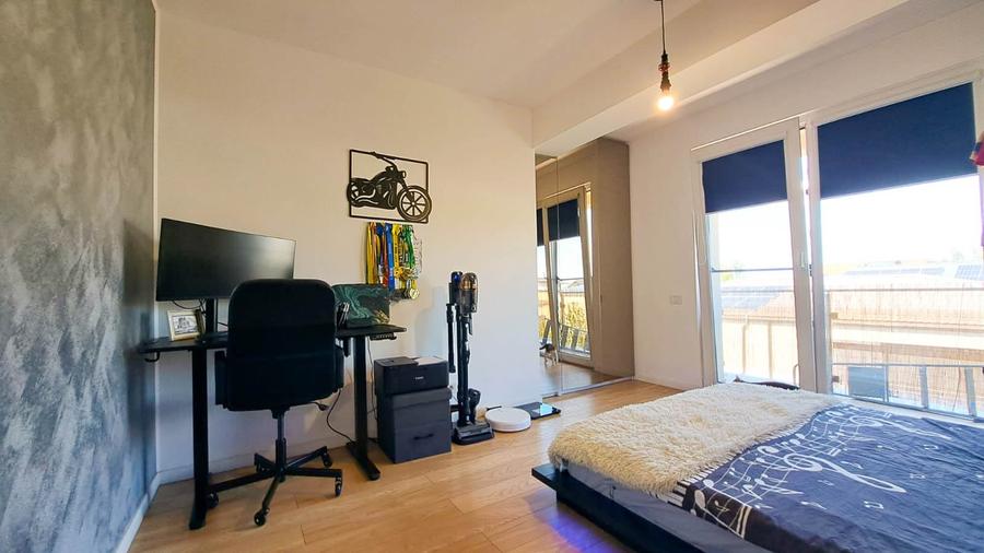 Apartament cu 2 camere semidecomandat, mobilat în Otopeni