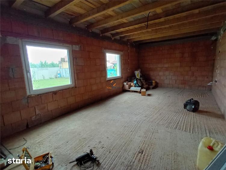 Casă cu 3 camere cu Teren 572 Mp în Gepiu